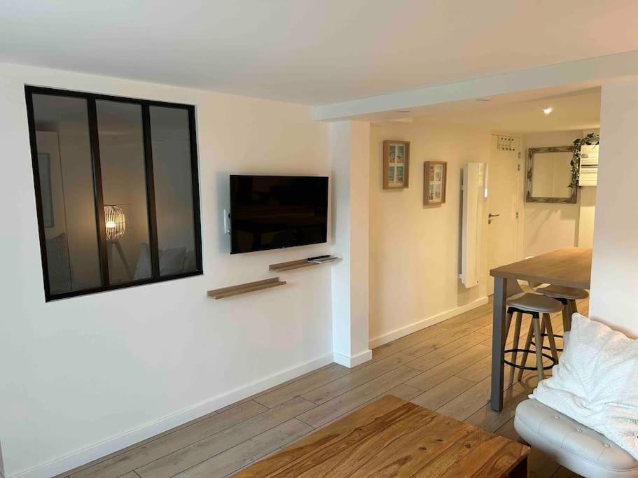 Logement Avec Piscine Privee Chauffee ビアリッツ エクステリア 写真